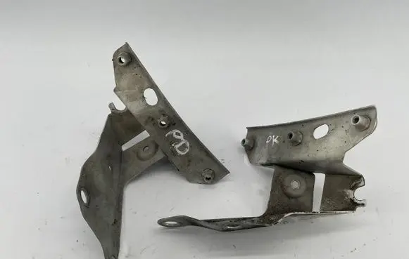 Audi A7 S7 4G Fender mounting bracket 4G8821136D 4G8821135D