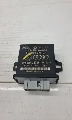 Audi Q7 4L Light module LCM 8P0907357H