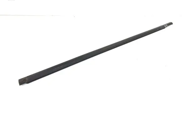Volkswagen Golf VII Front door glass trim molding