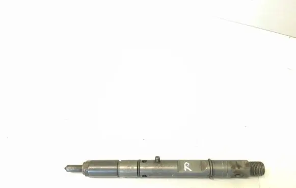 Audi A6 S6 C5 4B Fuel injector 059130201A