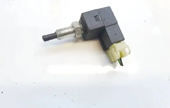 Hyundai i30 Brake pedal sensor switch