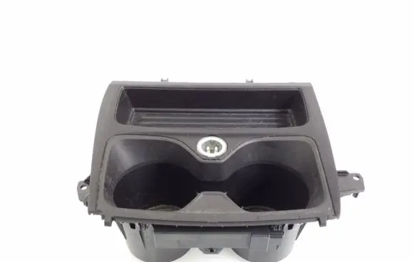 Cup holder front