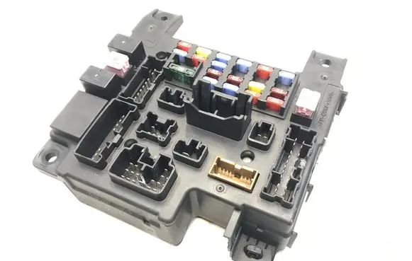 Mitsubishi Outlander Fuse module 519087902 K2532