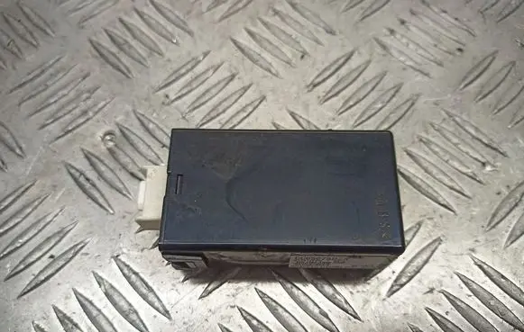 Mazda 5 Sliding door control unit/module CC65675DZA