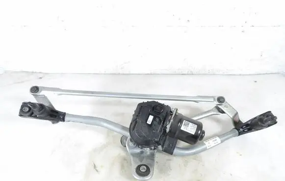 Front wiper linkage and motor