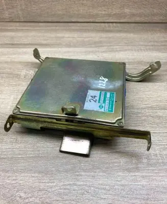 Nissan Primera Engine control unit/module ECU 2371060J00 MECSA110