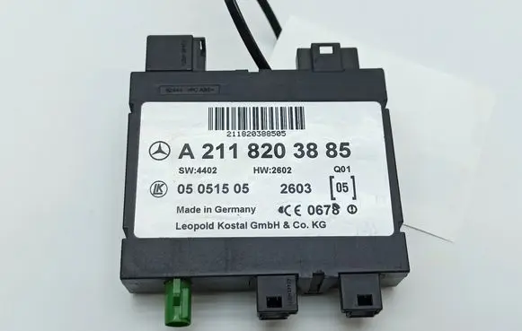 Mercedes-Benz E W211 Keyless (KESSY) go control unit/module A2118203885