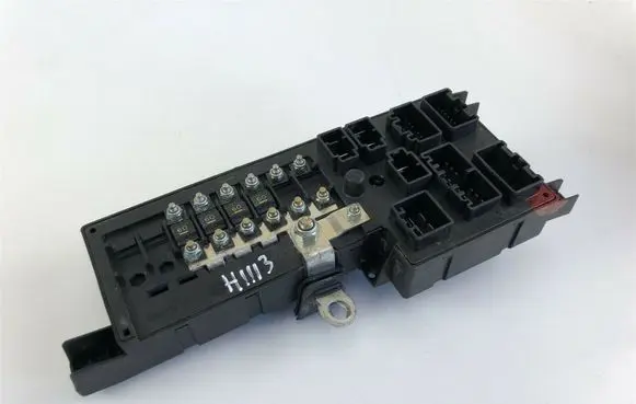 Volvo S80 Fuse box set 518322003 H1113