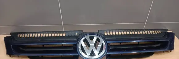 Volkswagen Golf Plus Front grill 5M0853655A
