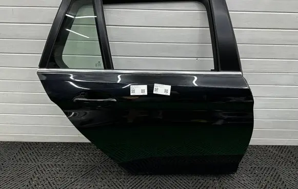 BMW 5 G30 G31 G38 Rear door 7408196