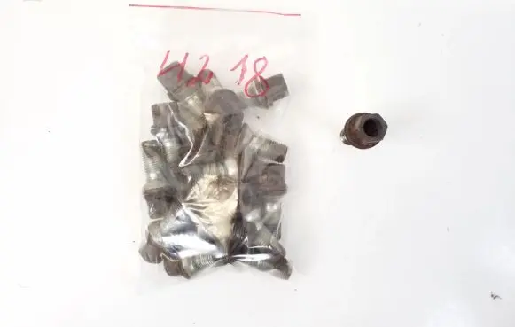 Audi A8 S8 D4 4H Nuts/bolts 