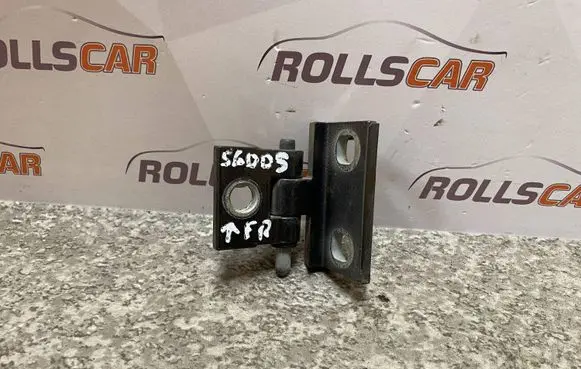 Volvo S60 Front door upper hinge