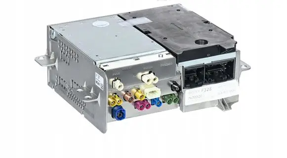 Mercedes-Benz CLS C218 X218 Navigation unit CD/DVD player A2139005533