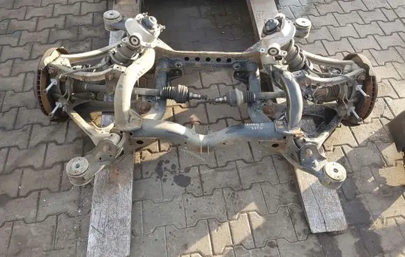 Volkswagen Touareg II Rear subframe 7P0500041