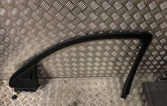 Cadillac Escalade IV Front door trim (molding) 23447343 969789283 8350