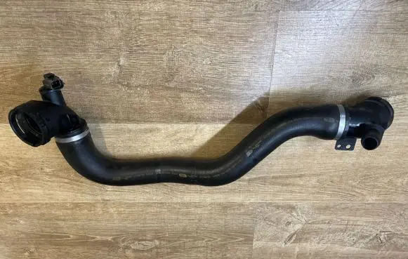 Jaguar F-Pace Engine coolant pipe/hose HK83-8286-FD