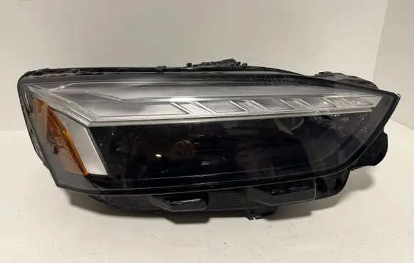 Audi A5 Headlight/headlamp 8W6941040B