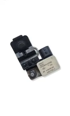 Renault Clio V Battery relay fuse A4209053001 250820499R