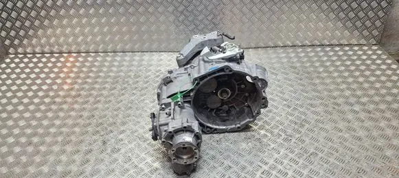 Skoda Octavia Mk2 (1Z) Manual 6 speed gearbox S26378087 LHC