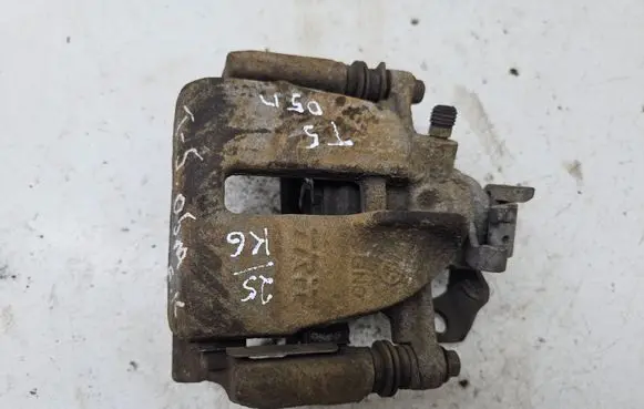 Volkswagen Multivan T5 Rear brake caliper