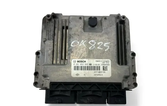Renault Clio IV Engine control unit/module ECU 237106319R 0281032885