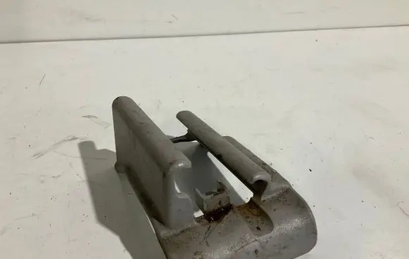 Mercedes-Benz E W211 Sliding door rail trim 2119190620