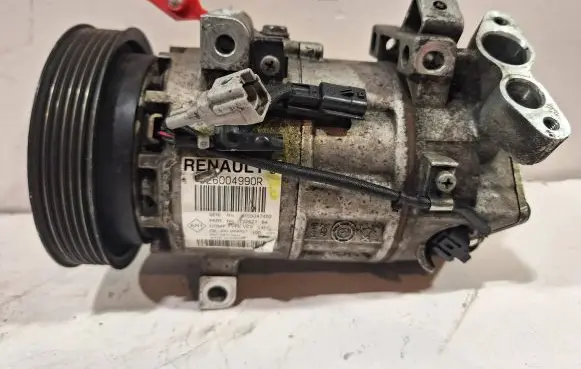 Renault Clio IV Air conditioning (A/C) compressor (pump) 926004990R
