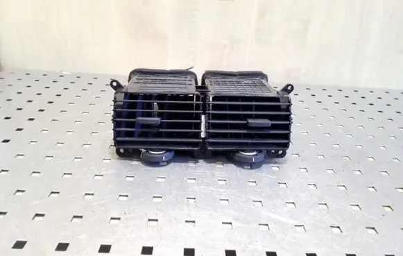 Dash center air vent grill