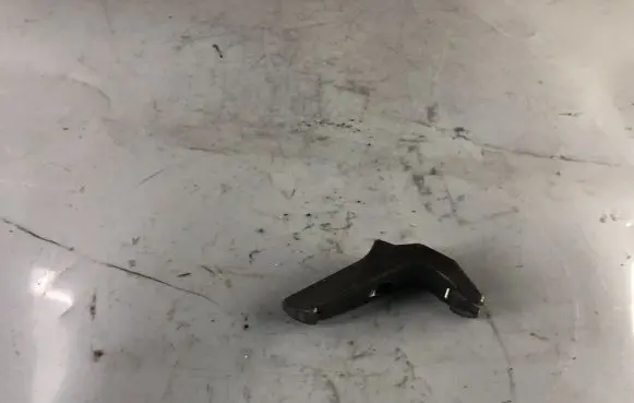 Nissan Patrol Y61 Fuel Injector clamp holder