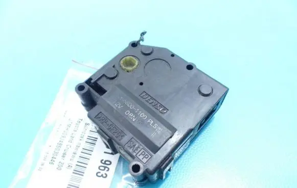 Toyota Land Cruiser (J200) A/C air flow flap actuator/motor 063800-1100 IMPRK1101963