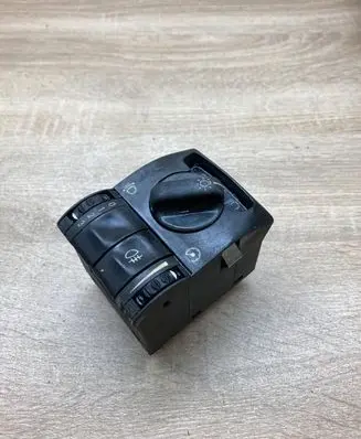 Opel Omega B1 Light switch 09229576