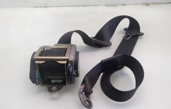 Audi A6 S6 C5 4B Front seatbelt