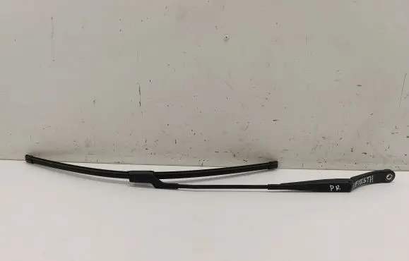 Ford Fiesta Windshield/front glass wiper blade H1BB17526AA