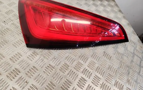 Audi Q5 SQ5 Tailgate rear/tail lights 8R0945093C