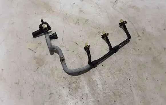 Renault Master III Fuel return line/hose 166716979R