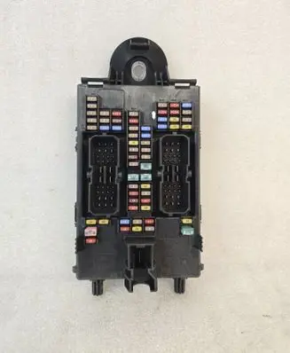 Volvo XC90 Fuse module 31682732