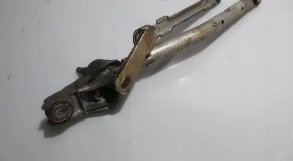Front wiper linkage and motor