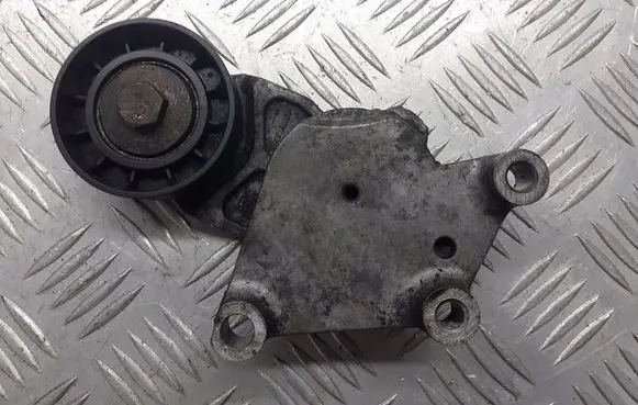Ford Focus Alternator belt tensioner pulley 