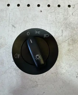 Volkswagen PASSAT B6 Light switch 1K0941431AH