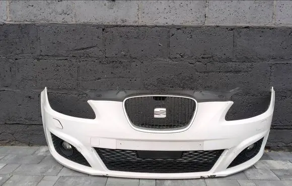 Seat Leon (1P) Front bumper 1P0807221M