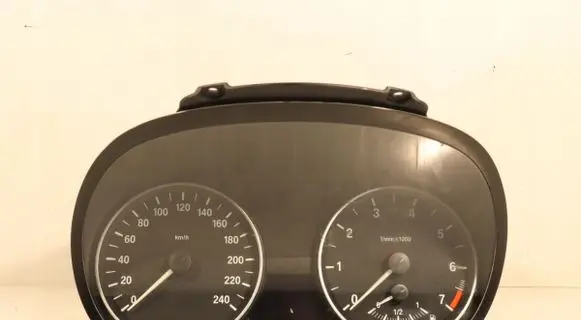 BMW 1 E81 E87 Clock 9122587-01