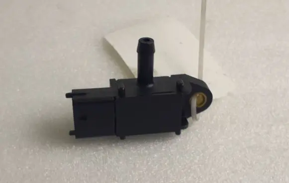 Opel Insignia A Exhaust gas pressure sensor 55566186