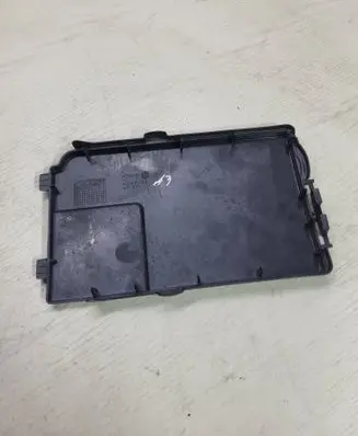 Audi A3 S3 A3 Sportback 8P Battery box tray cover/lid 1K0915443