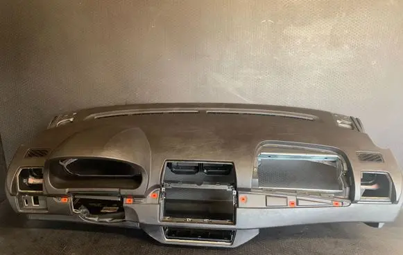 BMW X5 E53 Dashboard 53F052910 824429310 1925628