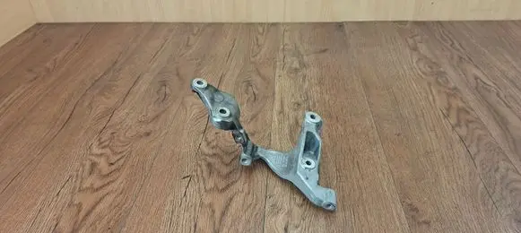 Renault Megane IV EGR valve cooler bracket 147174072R