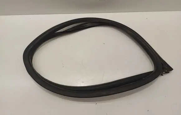 Mercedes-Benz Sprinter W901 W902 W903 W904 Front door rubber seal 