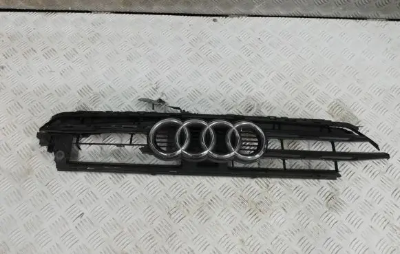 Audi A5 Front bumper upper radiator grill 8W8853037
