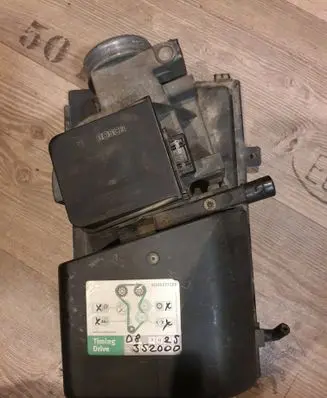 Audi 80 90 S2 B4 Mass air flow meter 037906301C 0280202130