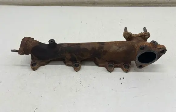 Toyota Hilux VIII Exhaust manifold 15E