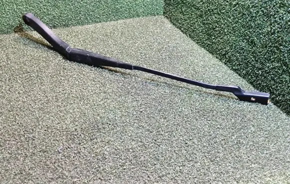 Opel Vivaro Front wiper blade arm 288810103R 93867986